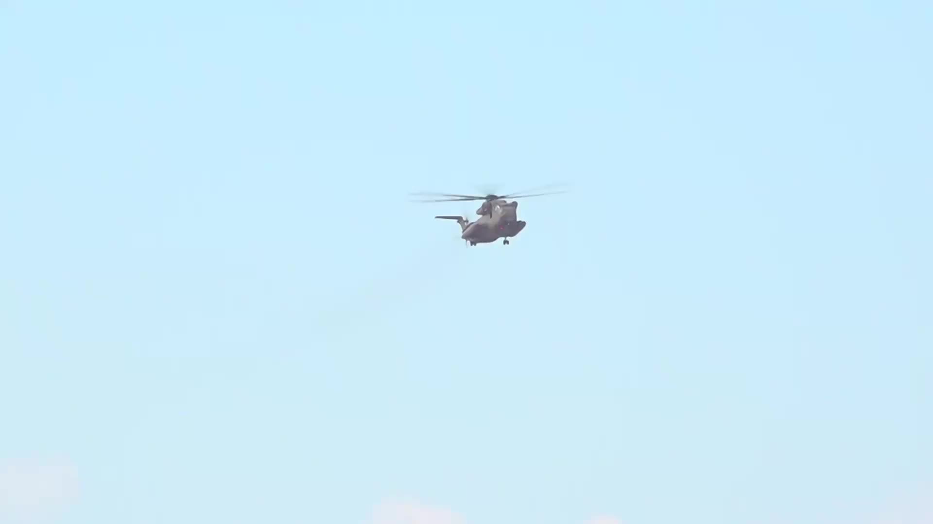 Fast transfer - Released hostages Ziv and Gali Berman airlifted to Sheba Hospital