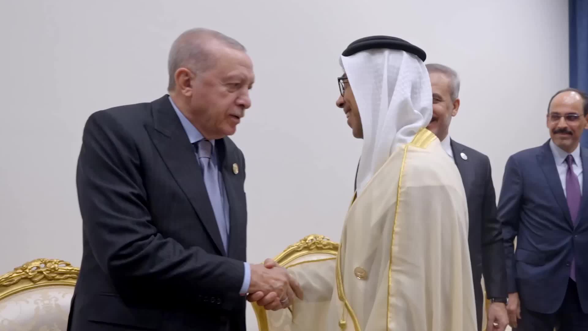 UAE vice president meets with Erdogan, Iraq’s Al-Sudani at Sharm El-Sheikh Summit