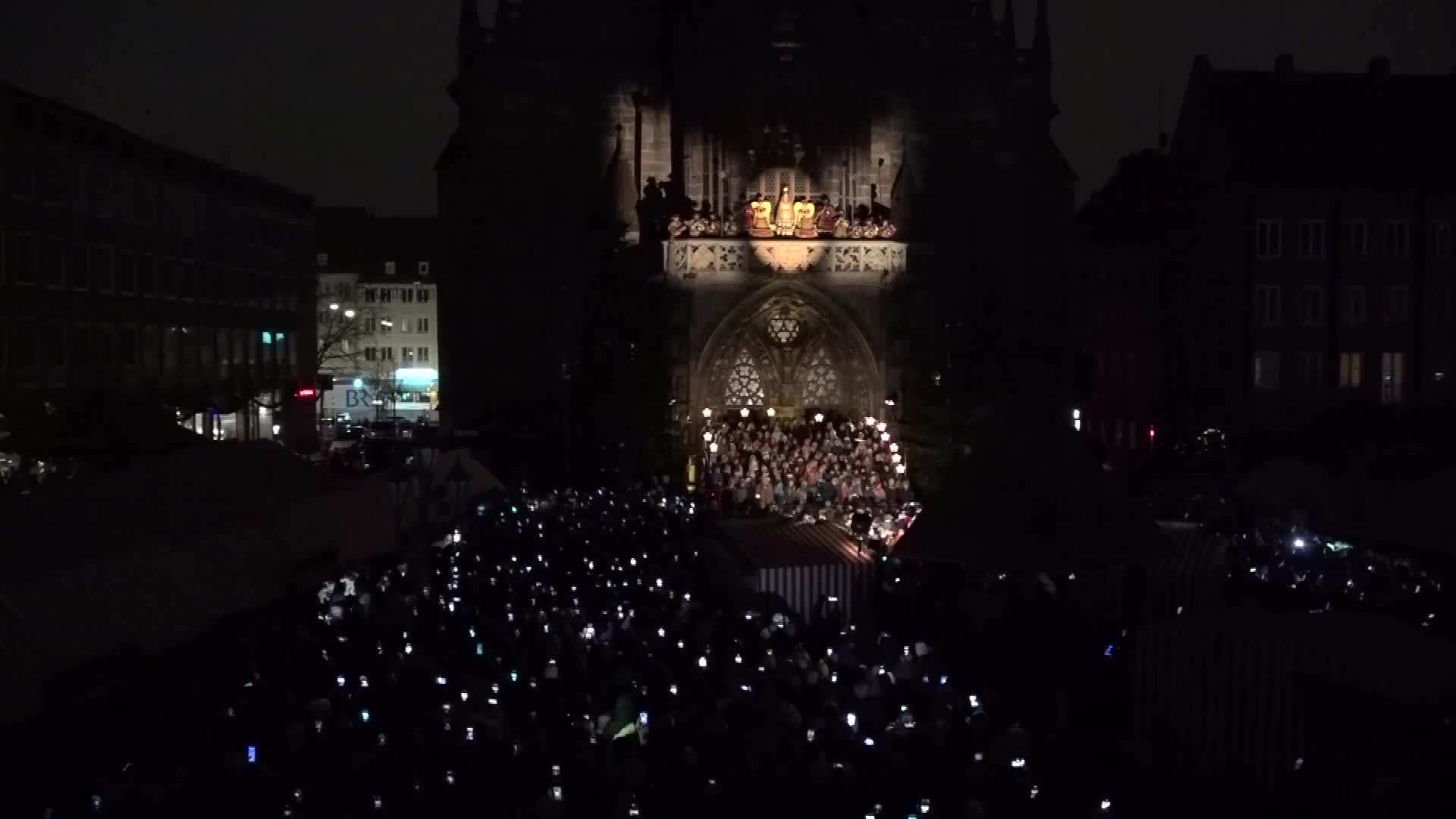 'Things have changed' - Nuremberg Christmas market kicks off with traditional prologue amid heightened security