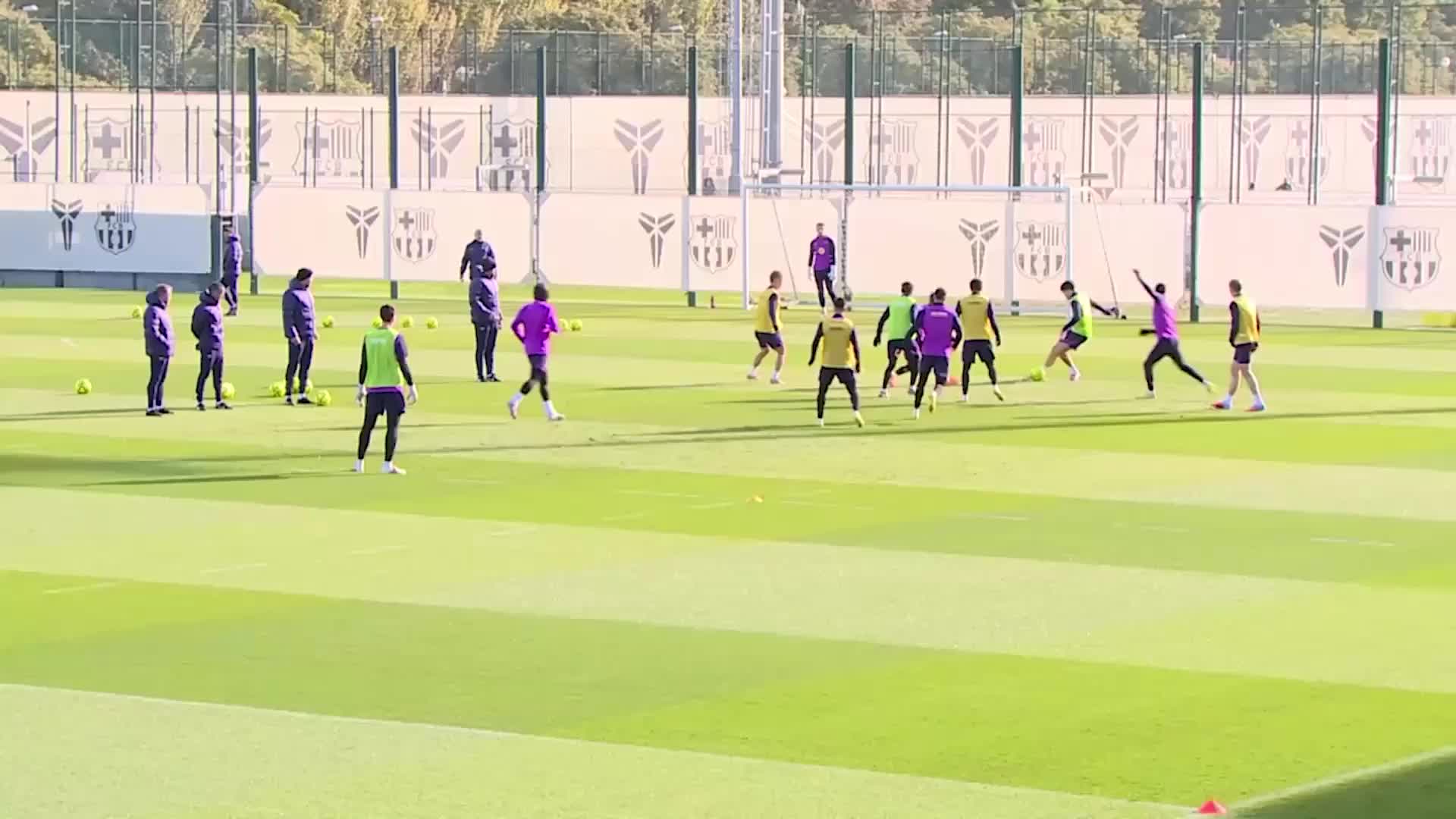 'Our goal is three points' - Barca's Hansi Flick aims for victory against Alaves in La Liga clash after highly demanding loss to Chelsea