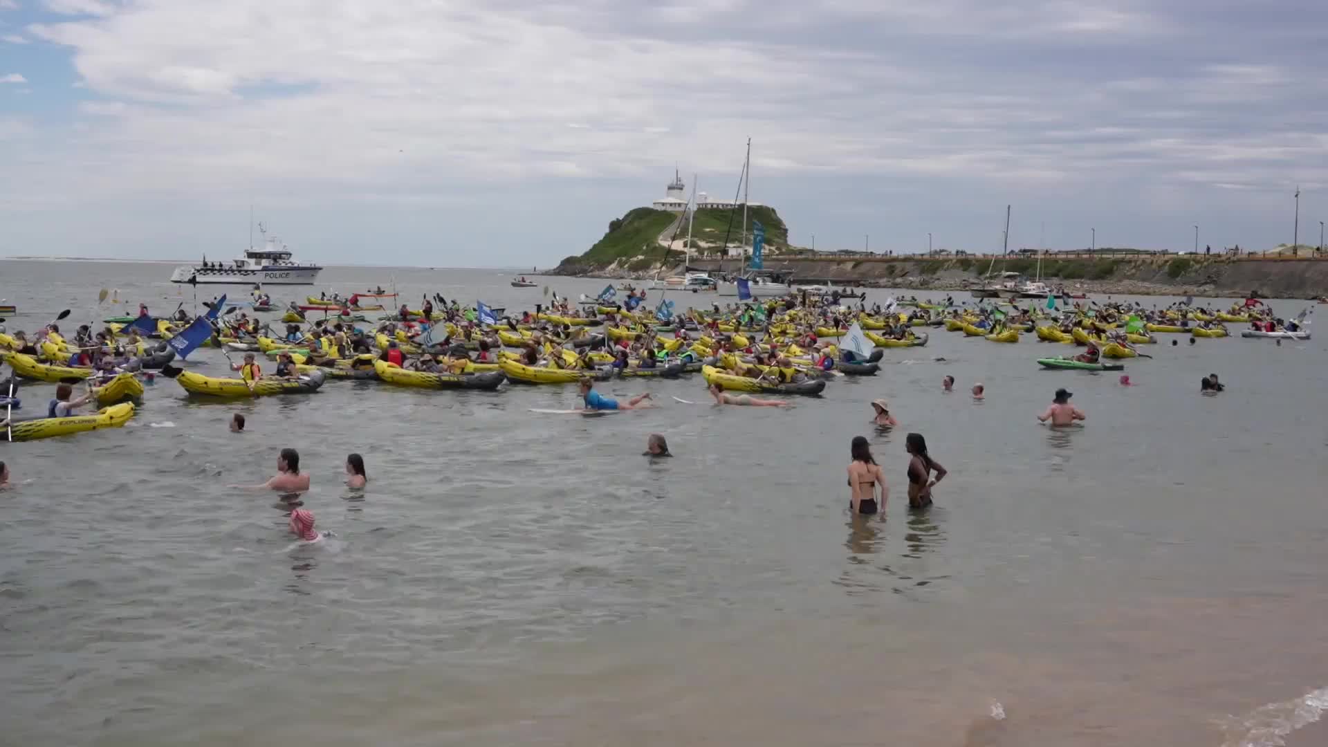 'We can't just let coal keep getting exported!' - Rising Tide activists launch kayak blockade at world's largest coal port in Newcastle