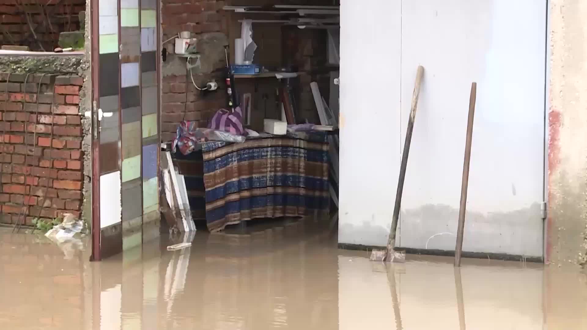 'Water was up to my hips!' - State of emergency continues in southeast Bulgaria as torrential rains cause widespread destruction