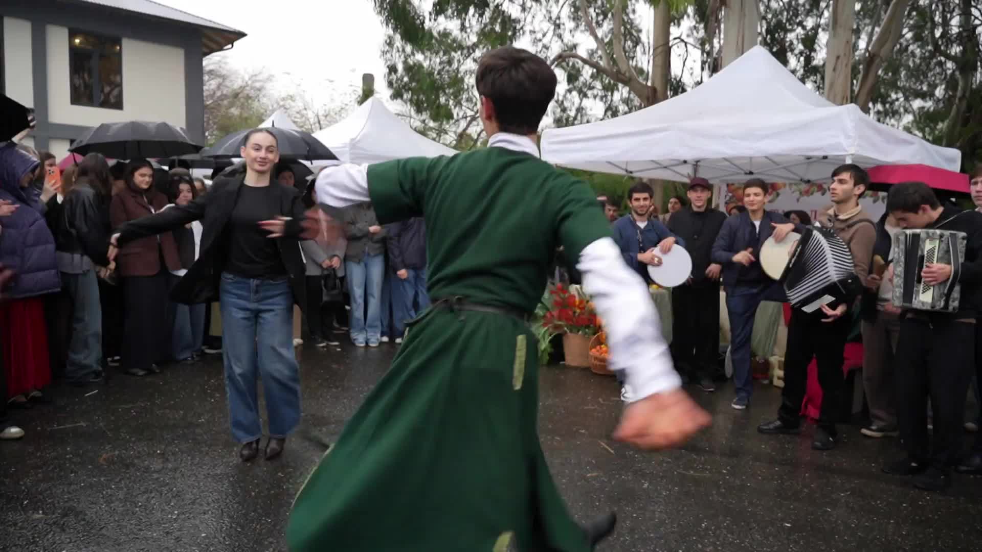 "На благо наших народов". Гунба и Кириенко приняли участие в открытии представительства дирекции ВФМ в Сухуме